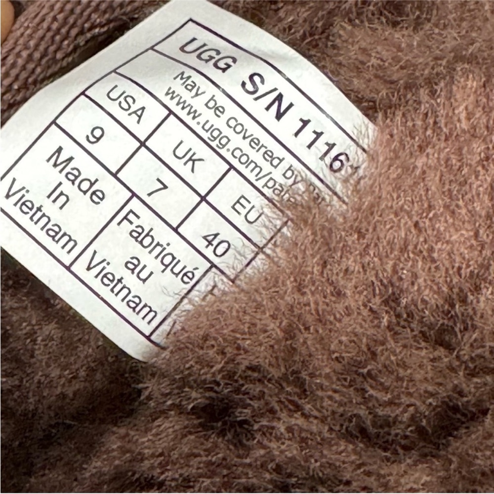 UGG ULTRA MINI SUEDE SHEARLING LINED BOOTS - BURNT CEDAR - SZ - 9 .US - Picture 3 of 14